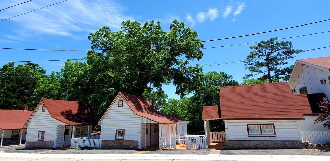 Log Cabin Inn ユリーカ・スプリングス エクステリア 写真