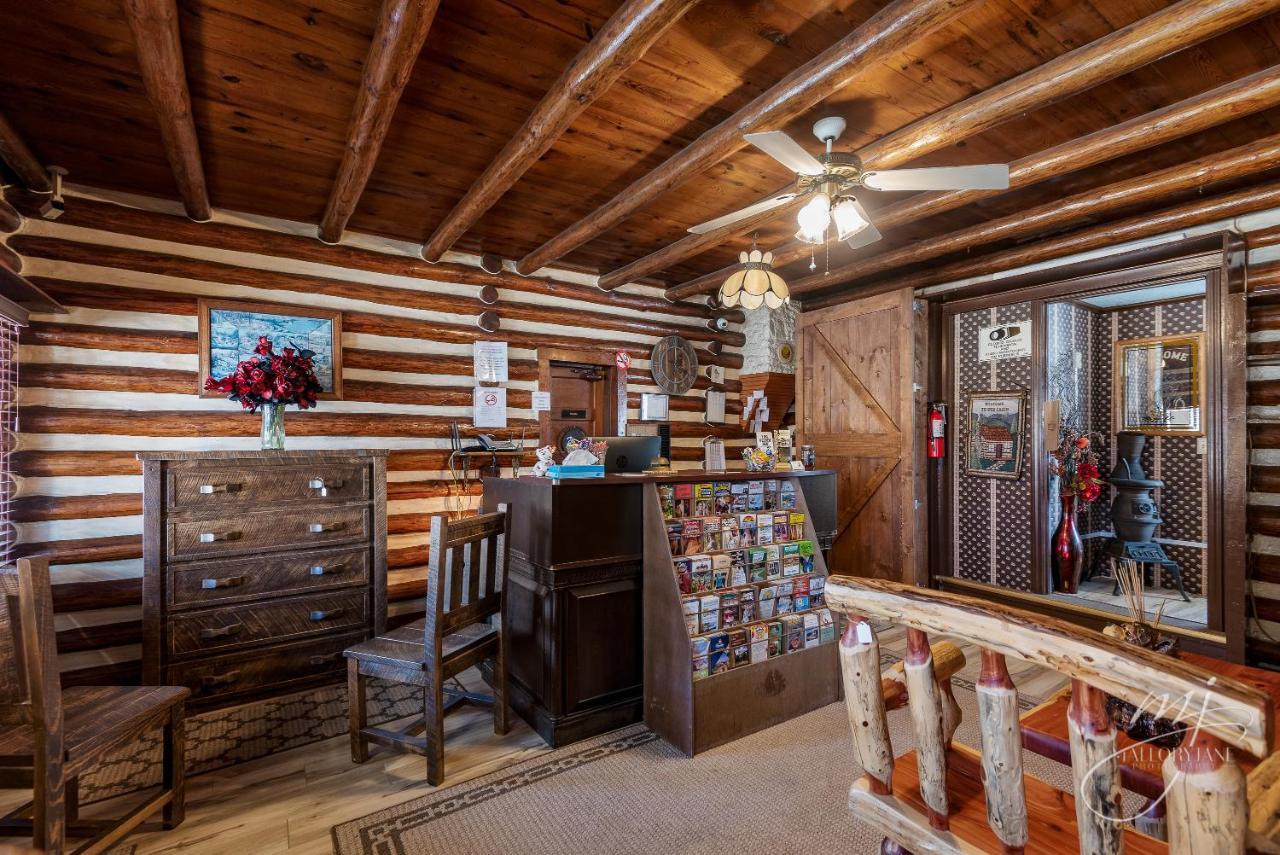 Log Cabin Inn ユリーカ・スプリングス エクステリア 写真